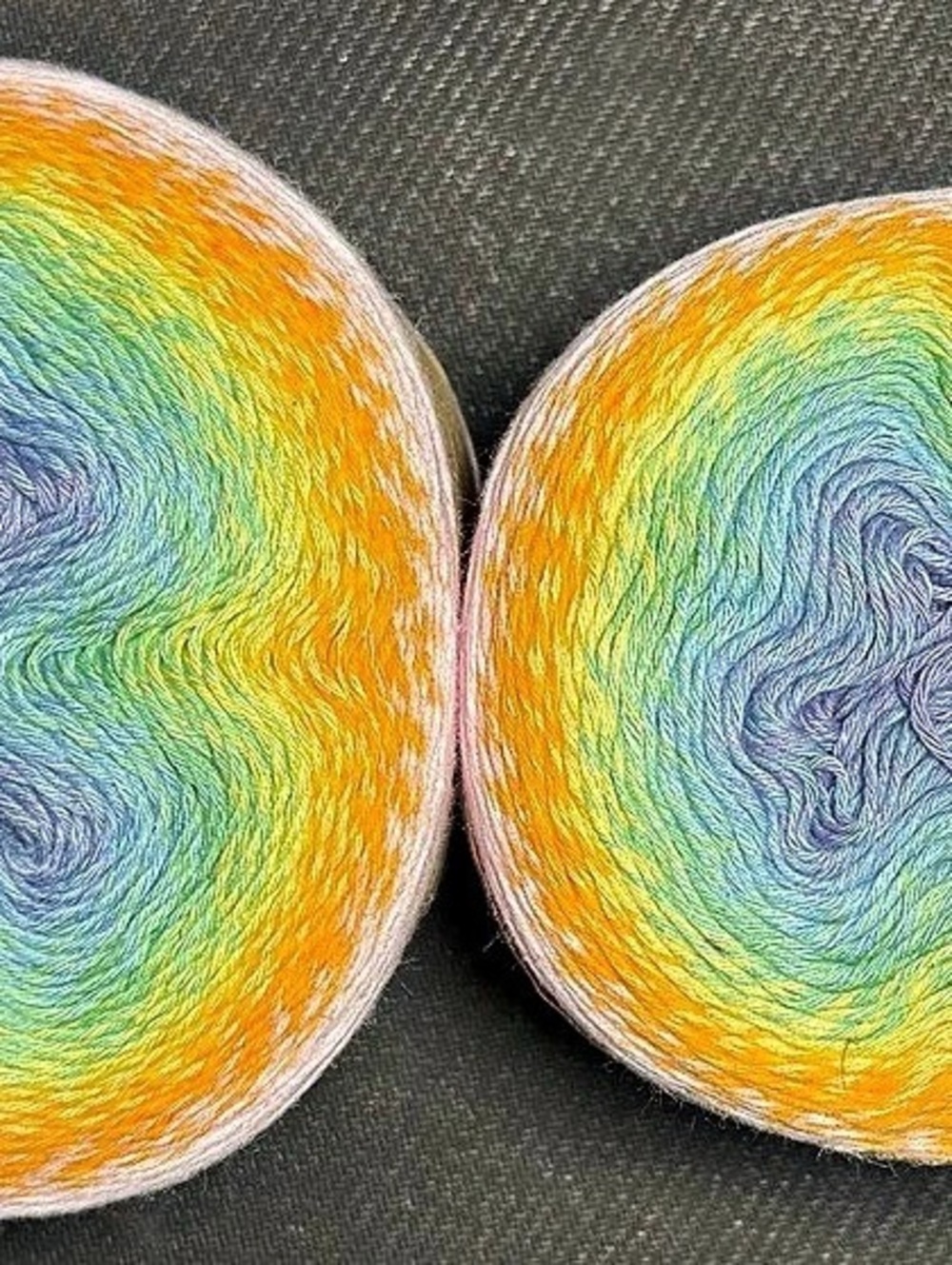 Scheepjes Whirl Gradient Yarn Cakes Multicolor Pink NWT